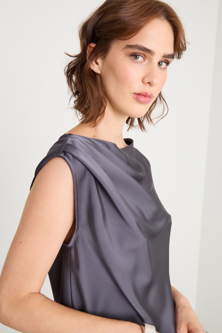 Top drappeggiato in raso Intrend - 3