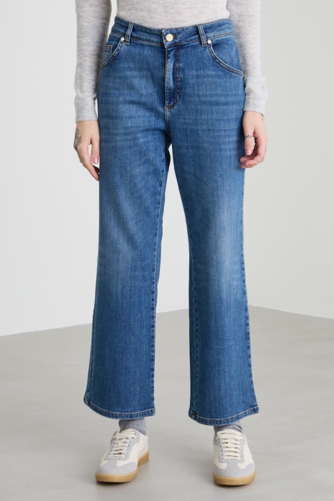 Vaqueros acampanados