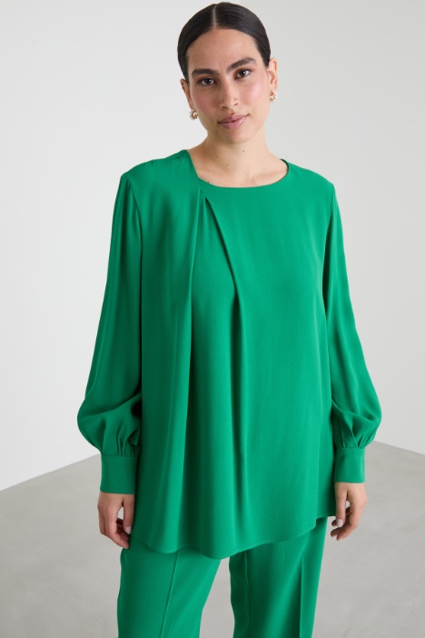 Blouse with counter pleat Intrend