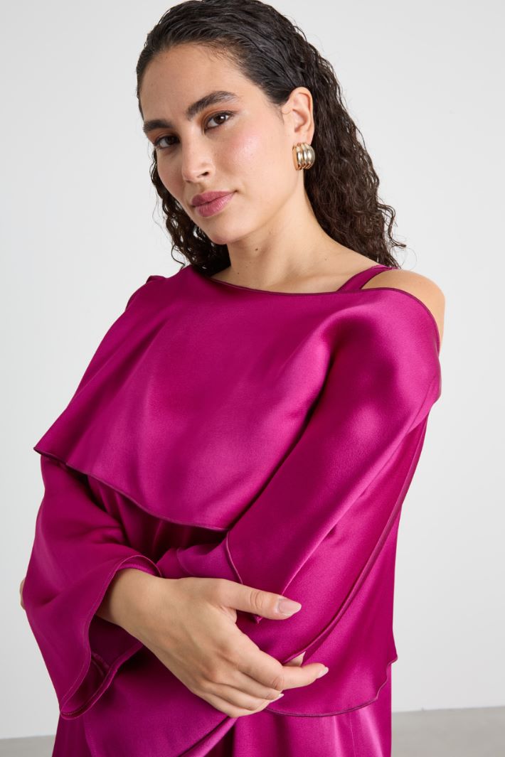 Asymmetrical envers satin tunic Intrend - 4