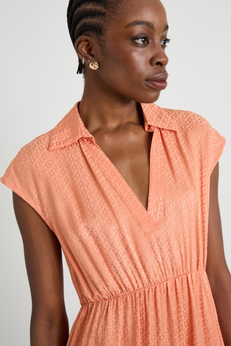 Vestido con volantes