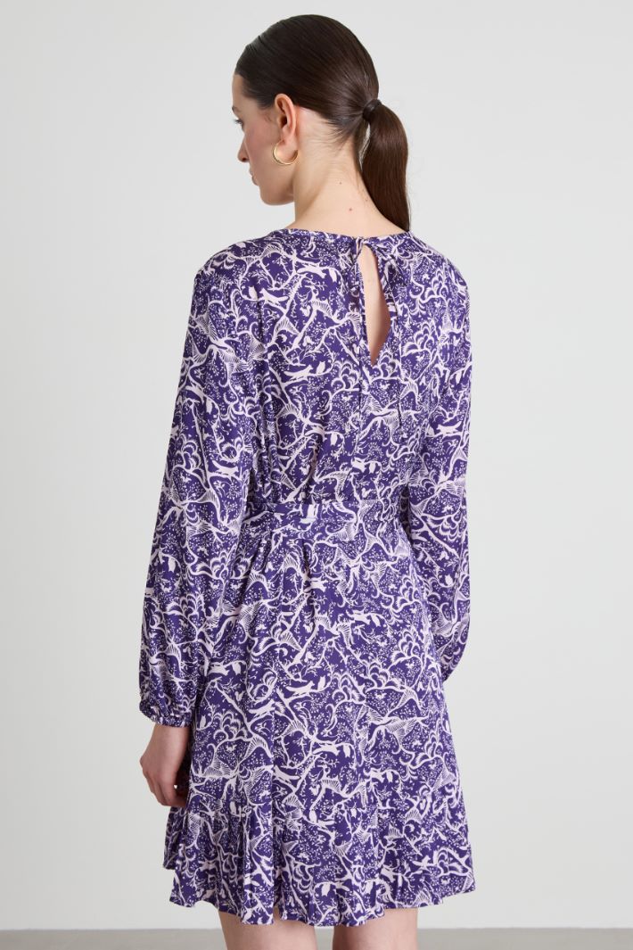 Figure-skimming dress Intrend - 3