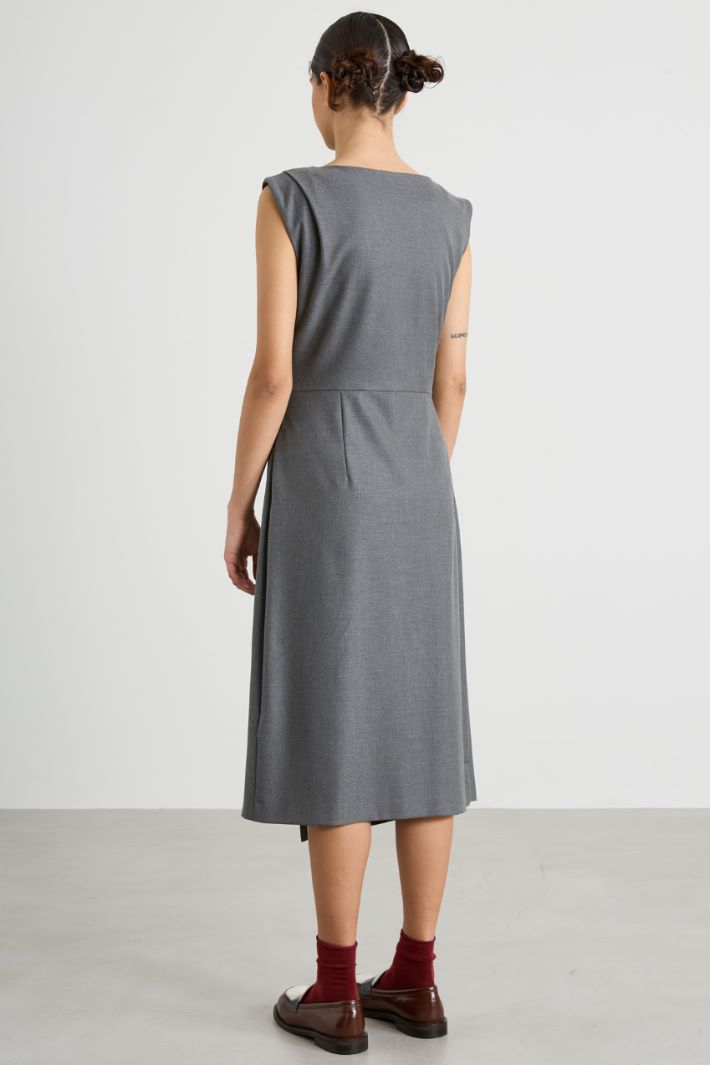 Semi-fitted dress Intrend - 3