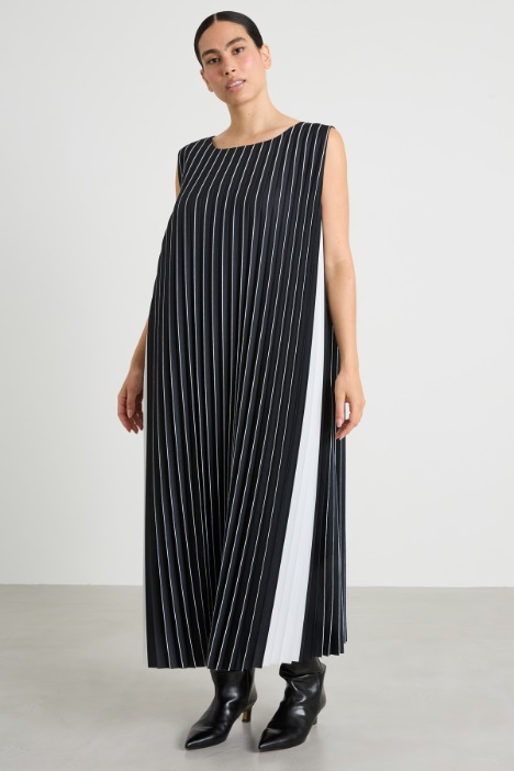 Abito in crépe plissé