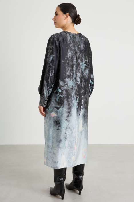 Vestido de raso de seda