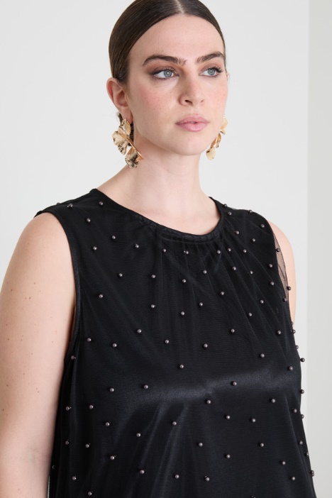 Abito in tulle con perline