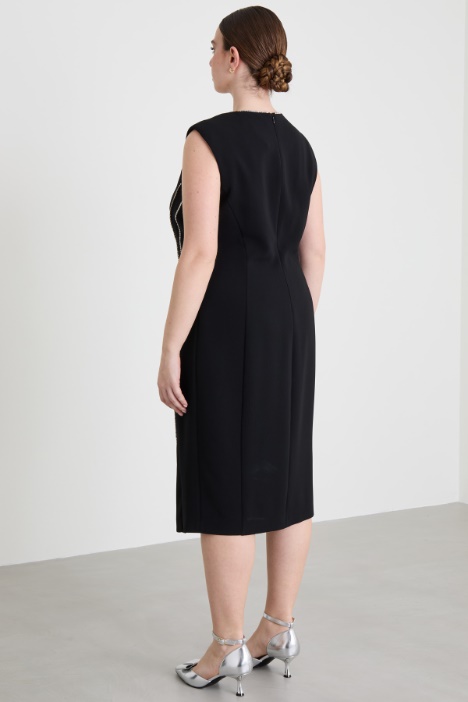 Abito a tubino con strass