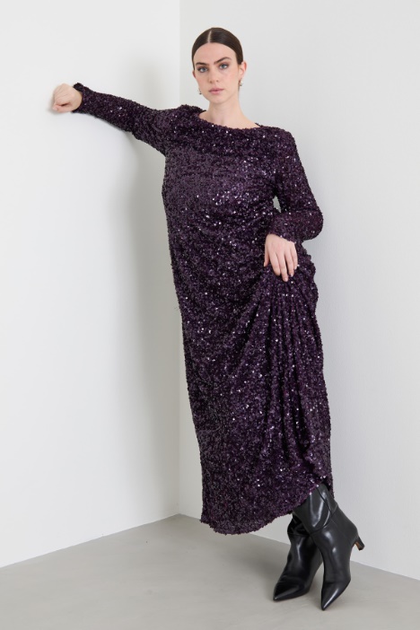 Abito svasato con paillettes