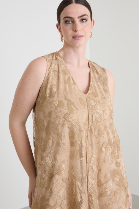 Abito lungo in tulle ricamato