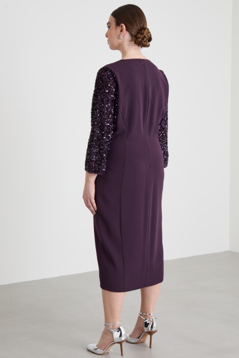 Abito in cady e paillettes