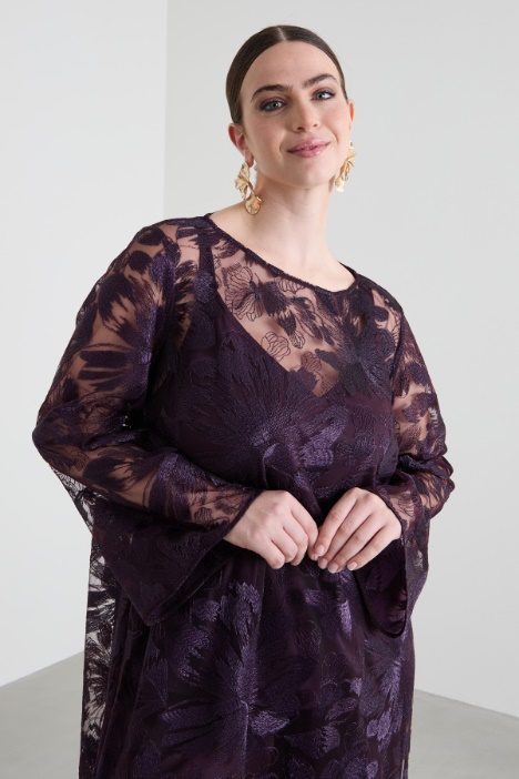 Casacca lunga in tulle con ricami