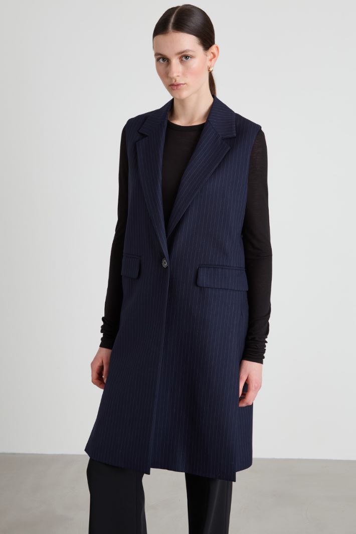 Single-breasted long gilet Intrend