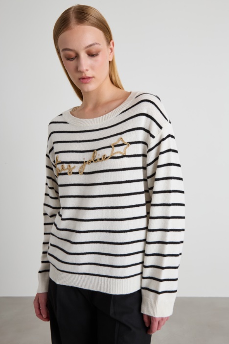 Sweater with lamé embroidery Intrend