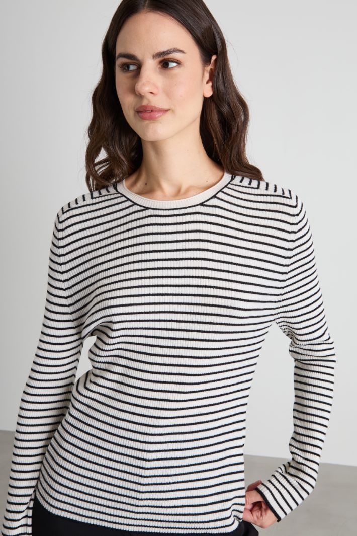 Slim wool sweater Intrend - 4