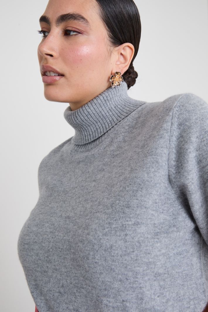 Slim-fit cashmere polo neck sweater Intrend - 4