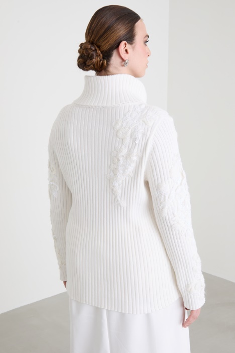 Maglia in cotone con ricami