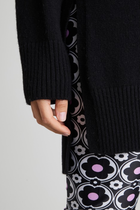 Maglia lunga a collo alto