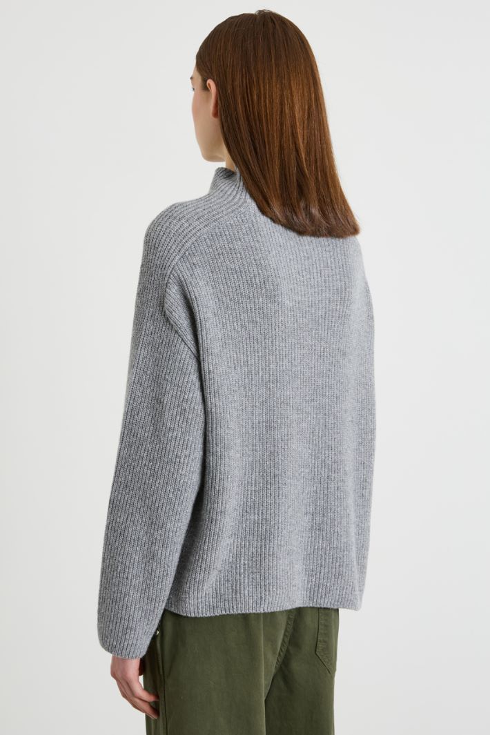 Crater neck sweater Intrend - 2