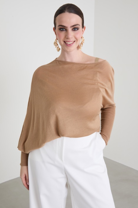 Asymmetrical wool sweater Intrend