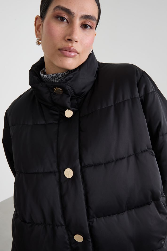 Padded with water-resistant satin Intrend - 4