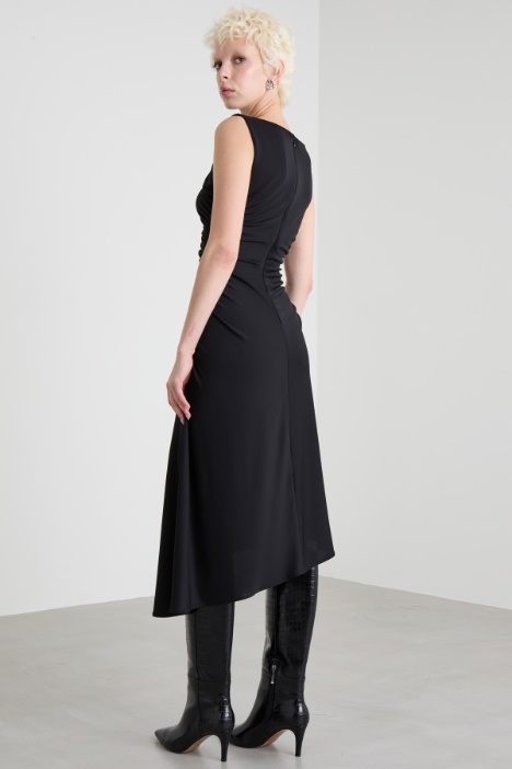 Vestido drapeado de punto