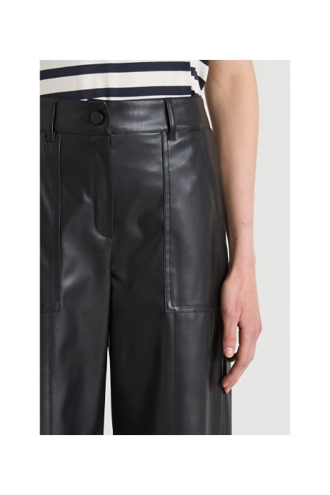 Pantaloni in similpelle