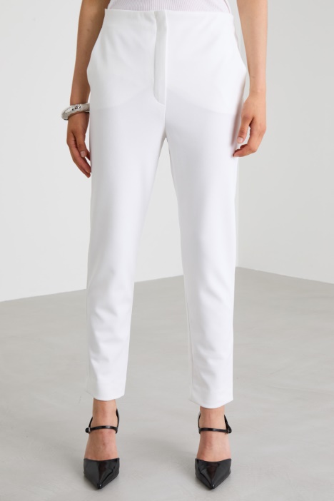 Pantalones semiajustados