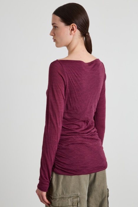 T-shirt con arricciature