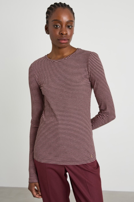 Semi-fitted T-shirt Intrend