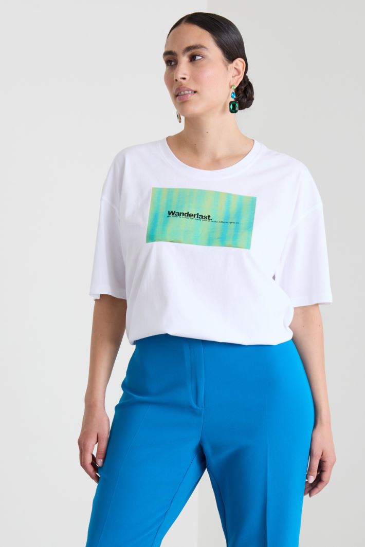 T-shirt in cotone con stampa Intrend