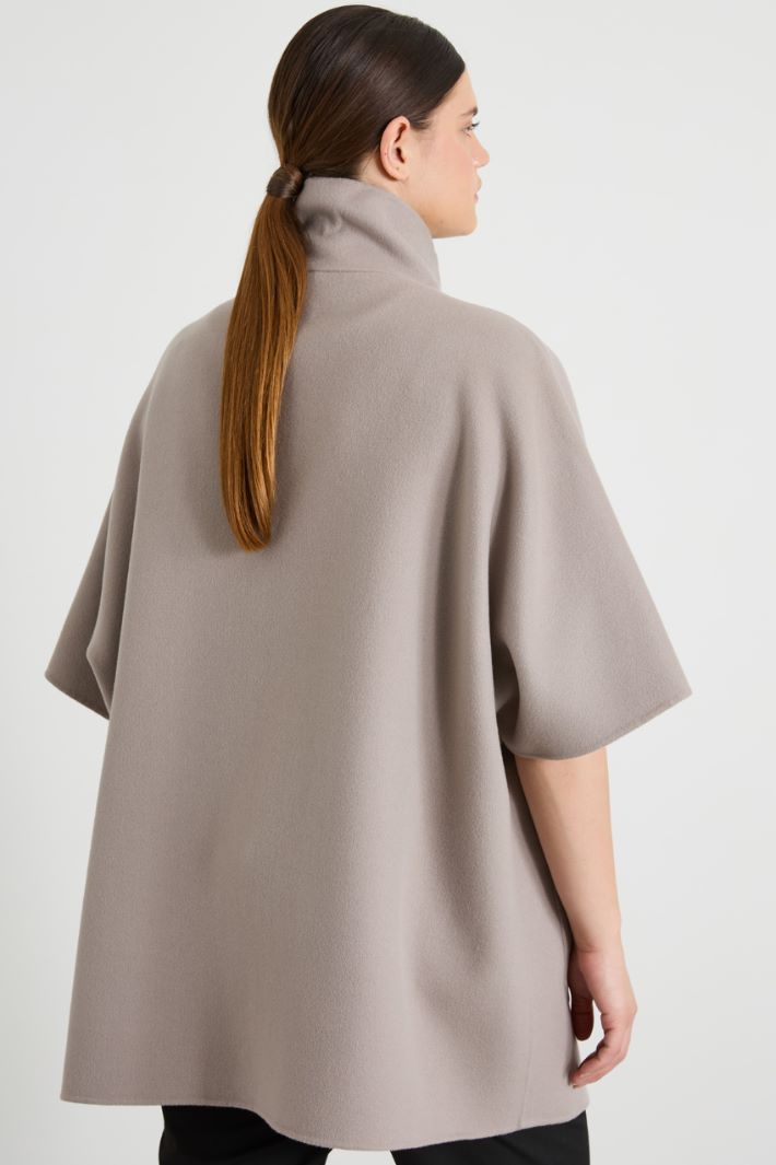 Double-faced wool-blend cape Intrend - 3