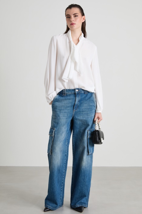 Crepe blouse with scarf Intrend
