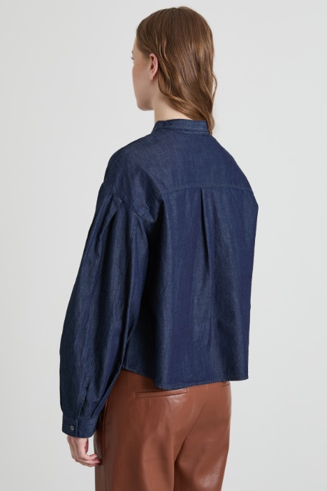 Camisa con cuello fular