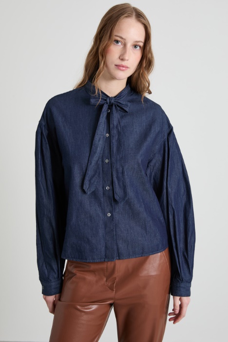 Shirt with scarf collar Intrend