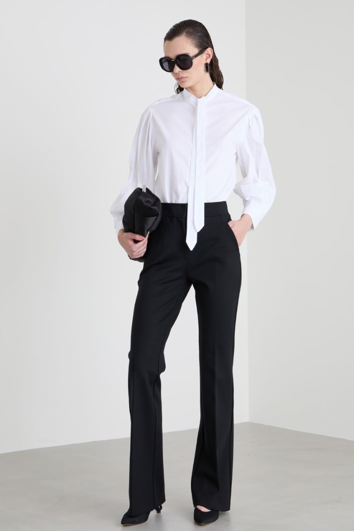 Shirt with with a ribbon to tie Intrend - 3