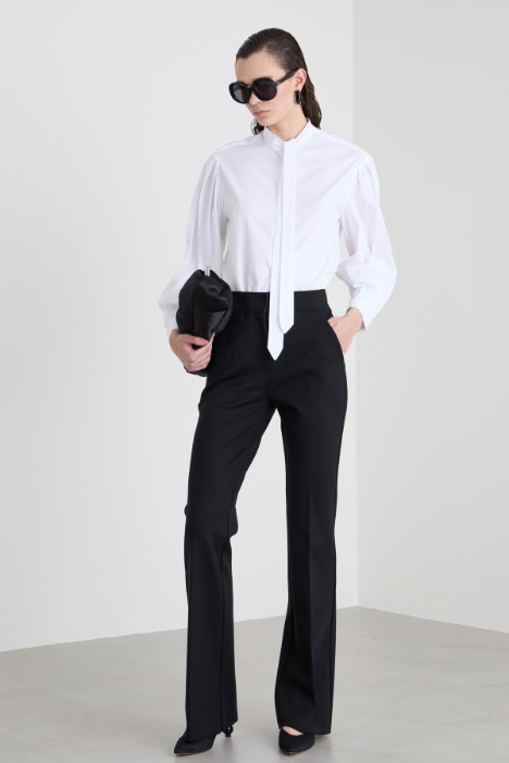 Shirt with with a ribbon to tie Intrend