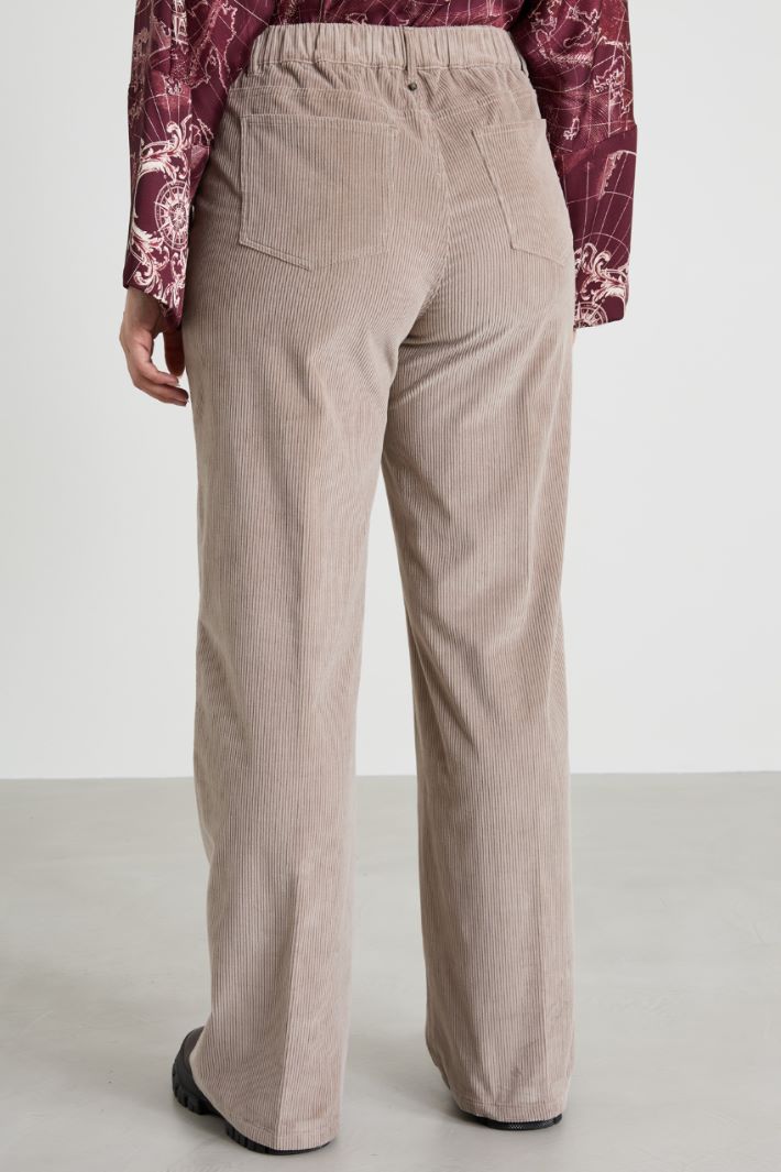 Pantaloni in velluto a coste Intrend - 3