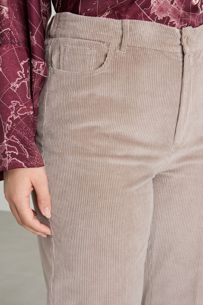 Pantaloni in velluto a coste Intrend - 4