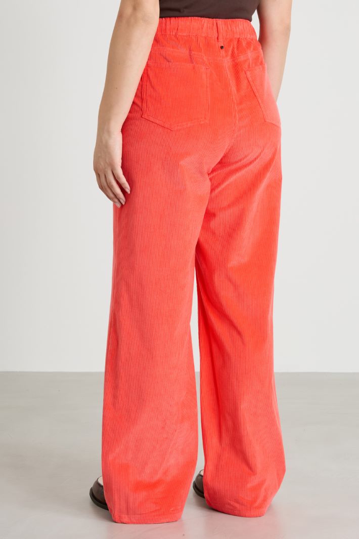 Pantaloni in velluto a coste Intrend - 3