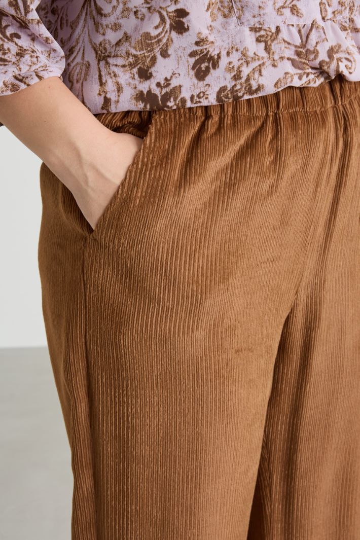 Corduroy trousers Intrend - 4