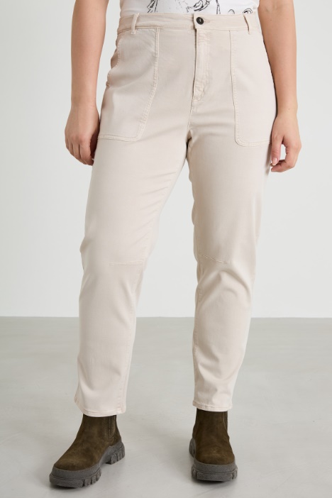Pantaloni in gabardina