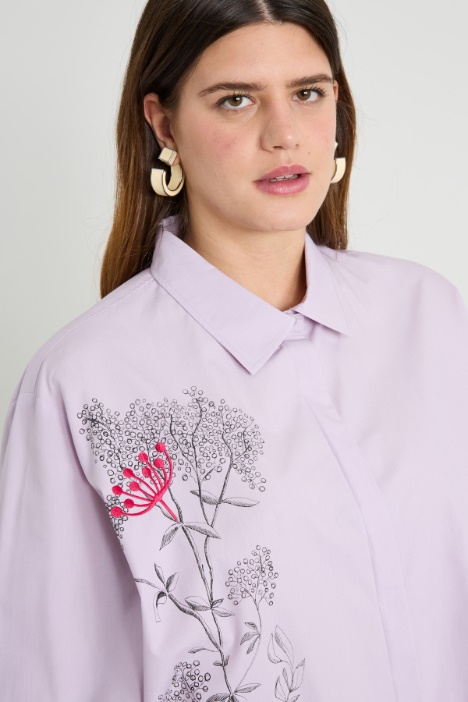 Camicia in popeline con ricamo