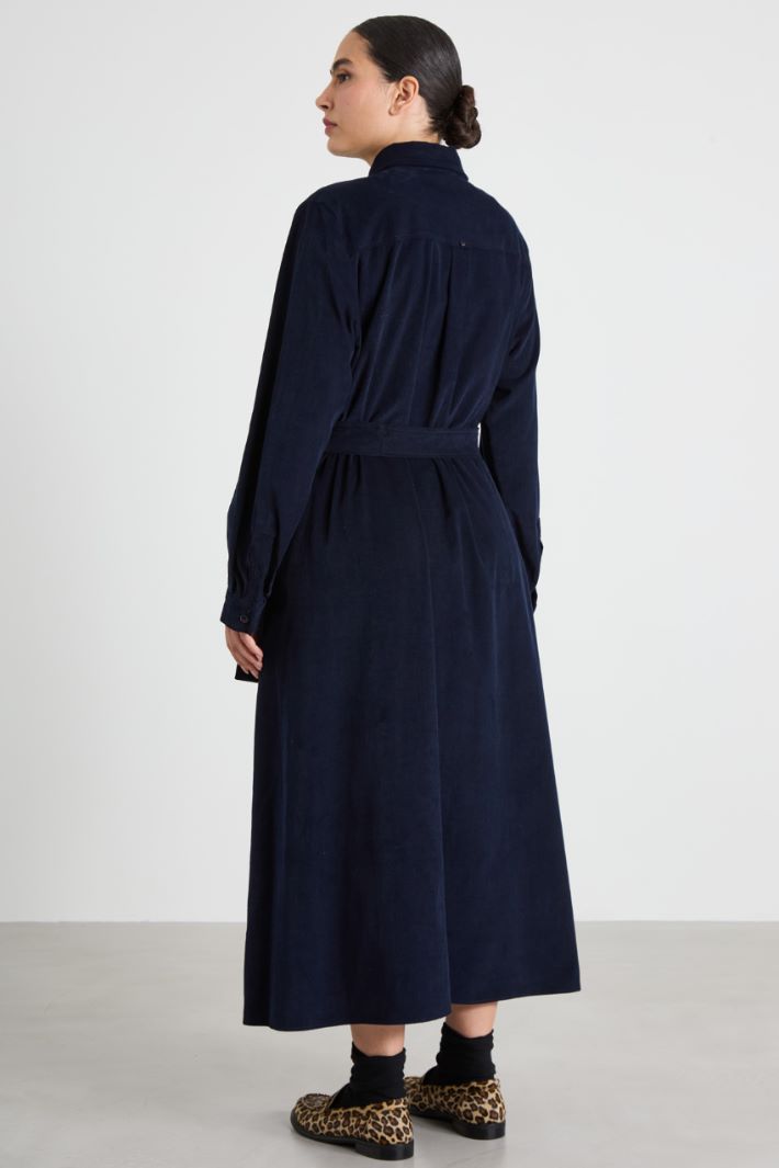 Vestido camisero de terciopelo Intrend - 3
