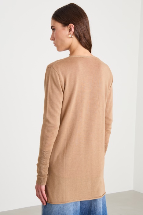 Cardigan in lana vergine