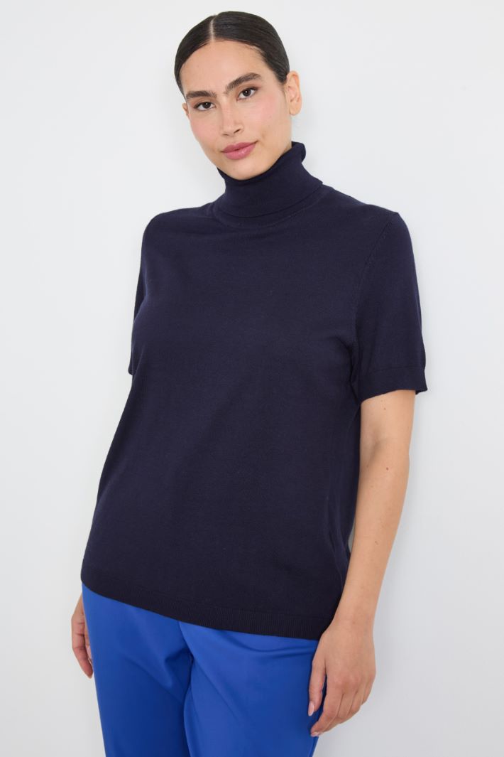 Turtleneck with short sleeves Intrend