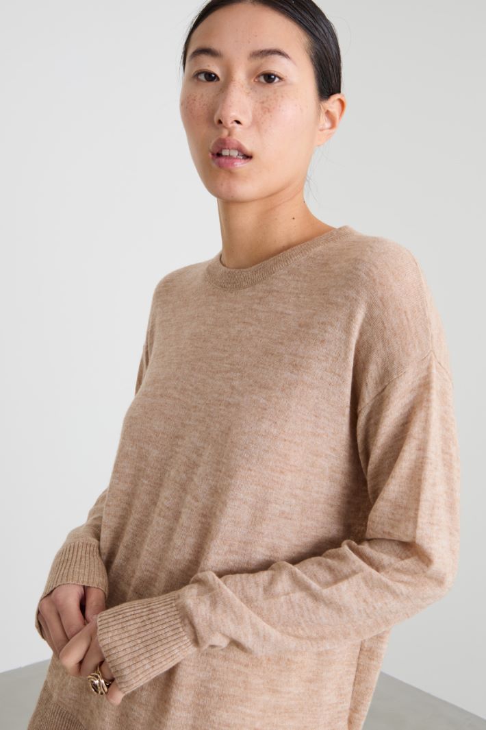 Light wool and alpaca sweater - CAMEL - Intrend - 3