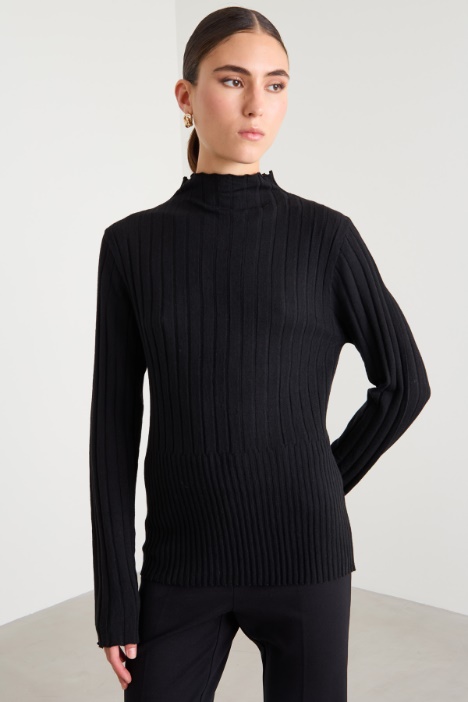 Maglia slim a coste Intrend