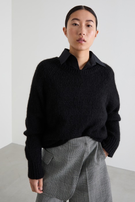 Suéter de cuello redondo