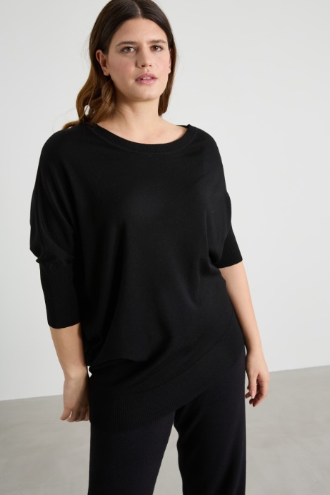 Asymmetrical wool sweater Intrend