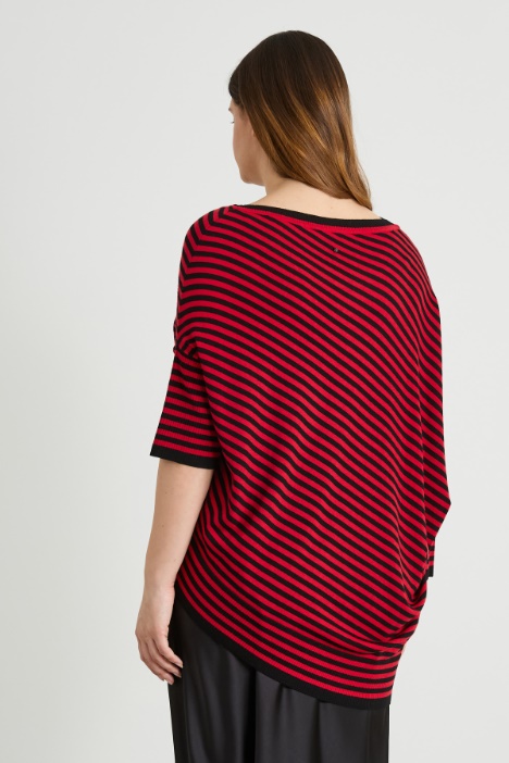 Maglia asimmetrica in lana